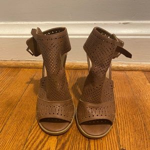 Call it Spring Brown Ankle Boot Heels. Size :7